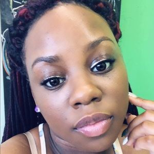 Meet your Posher, Tishima